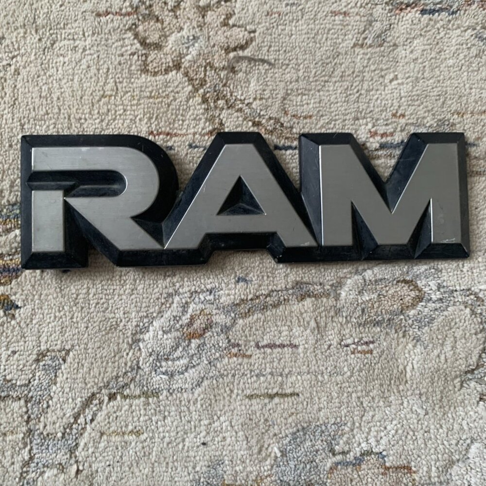 1981 1982 1984 1985 1990 DODGE RAM TRUCK FENDER EMBLEM BADGE ORIGINAL OEM 1 CLIP